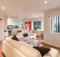 2 Bedroom with Parking  AC Close To Beach  City - Maitland Accommodation