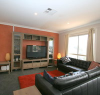 2/17 Jillamatong Street - Maitland Accommodation