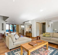 2/21-25 Fletcher Street - Casablanca at Bogarts