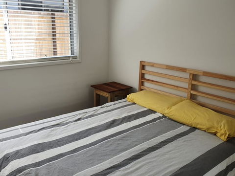 26 Satinwood Drive- Low Set Modern, Sleeps 8 - Maitland Accommodation 3