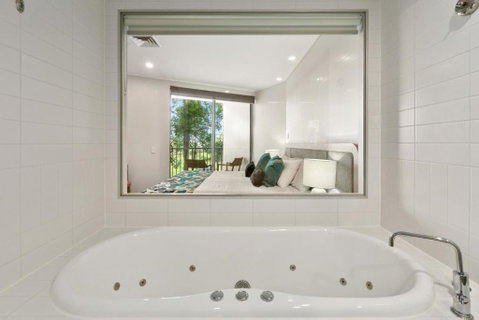 Bells Blvd Resort Apts - Park View 3BR Dual Key, 2 BR Rooms Avail - Hosted By Holiday Management - Maitland Accommodation 0