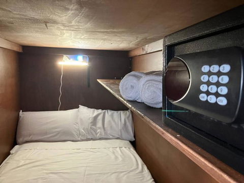 C And C Backpack - Maitland Accommodation 3