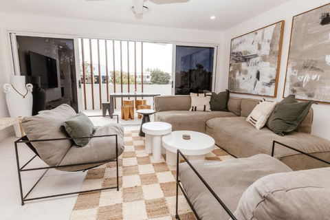 C & C By The Sea - Maitland Accommodation 2