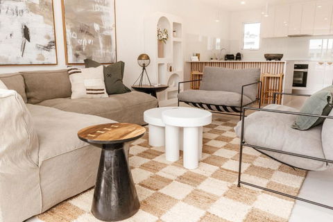 C & C By The Sea - Maitland Accommodation 1