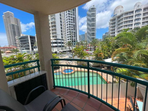 CHA Private Apts Aruba Beach - Maitland Accommodation 1