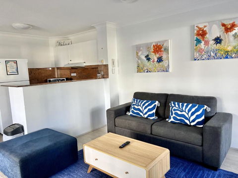 CHA Private Apts Aruba Beach - Maitland Accommodation 4