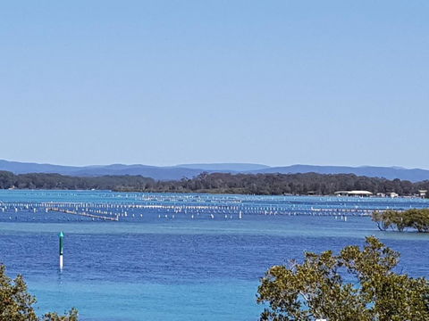 CHILL-OUT LAKESIDE - Wallis Lake Forster - Maitland Accommodation 1