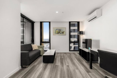 City View 2 Bedroom Apartment In The Heart Of Melbourne - Maitland Accommodation 1