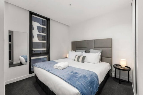 City View 2 Bedroom Apartment In The Heart Of Melbourne - Maitland Accommodation 4