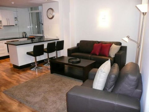 CLIVE-Heart Of Sydney, Modern, Rooftop Pool Access - Maitland Accommodation 3