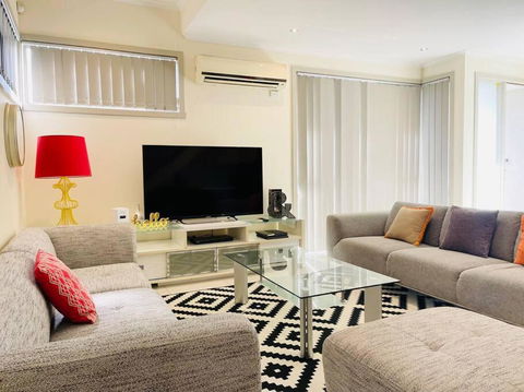 D104 Winston Fresh Fantastic - Maitland Accommodation 0