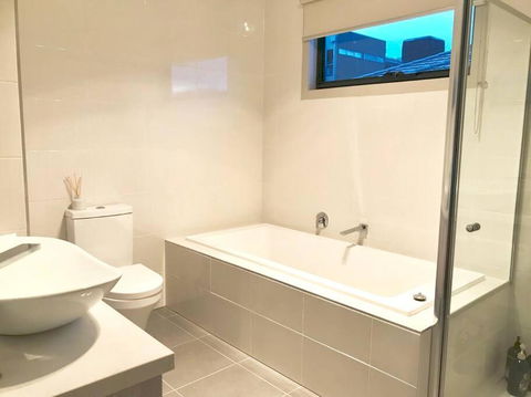 D112 Braybrook Central Stay-Great Getaway - Maitland Accommodation 4