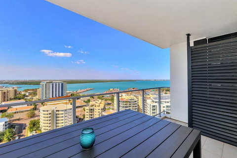 Darwin City - The Oaks With Harbour Views - Maitland Accommodation 0