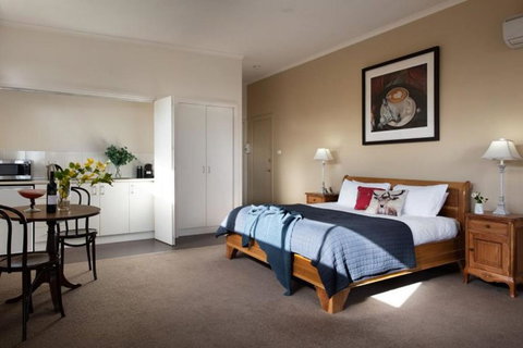 Daylesford House Studio - Maitland Accommodation 1