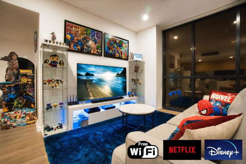 DC Vs Marvel Theme Ft Arcade Machine Pool Gym Sauna BBQ - Maitland Accommodation 0
