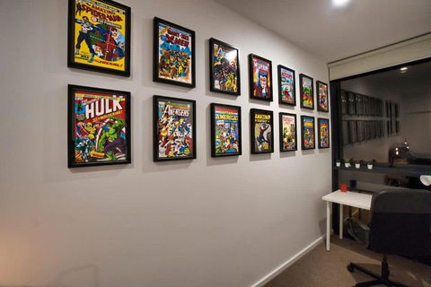DC Vs Marvel Theme Ft Arcade Machine Pool Gym Sauna BBQ - Maitland Accommodation 4