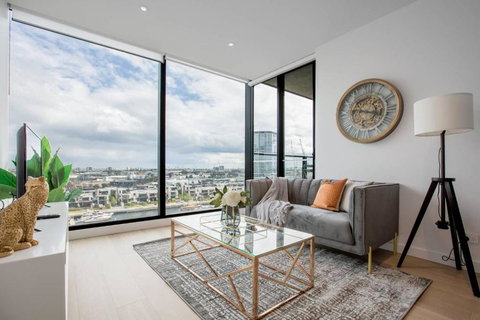 Delightful 2BR Riverview@Docklands - Maitland Accommodation 0