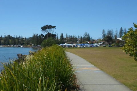 DELUXE Escape! Central, NEW & Spacious 3 Bed - Maitland Accommodation 3