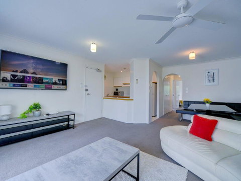2BR Aloha Lane Main Beach Apartment - Maitland Accommodation 1