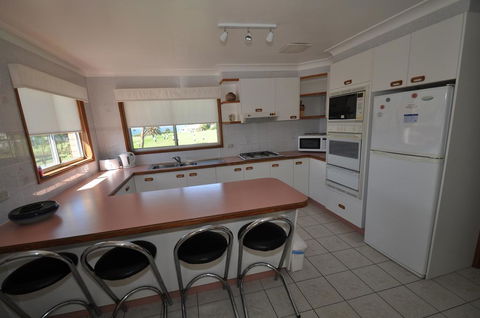 3 Bay Lane - Maitland Accommodation 3