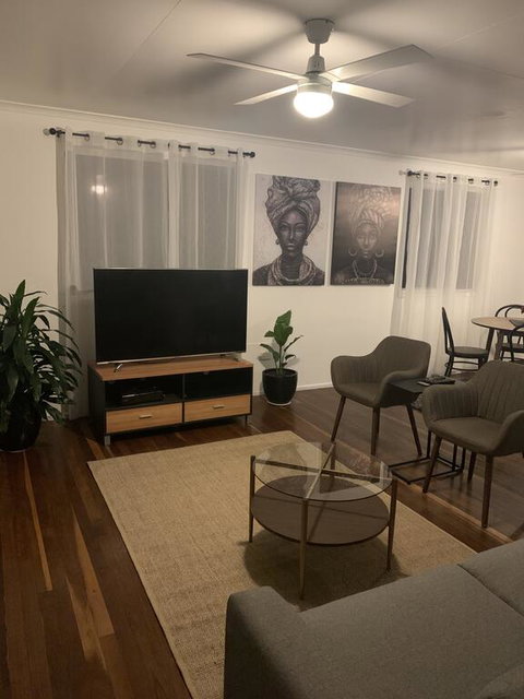 3 Bedroom Apartment - Maitland Accommodation 0