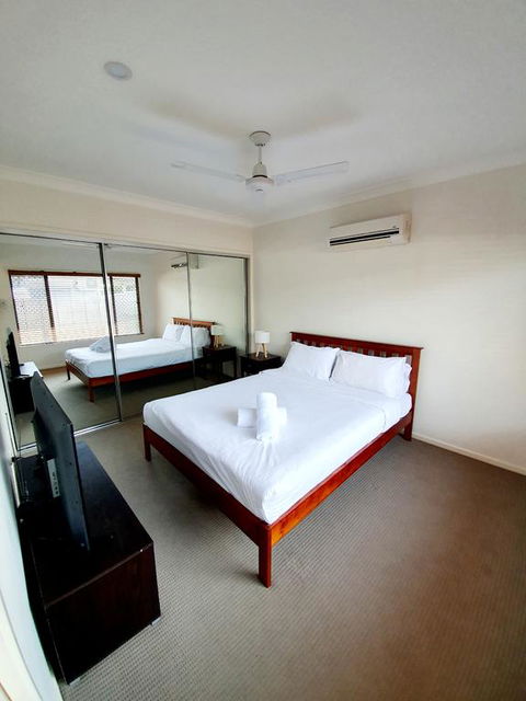 3 Bedroom Central Home - Maitland Accommodation 3