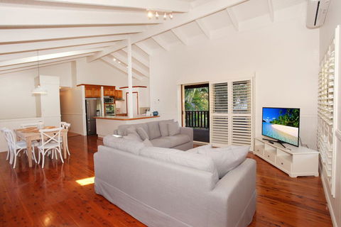 30 Scrub Road, Coolum Beach - Linen Incl, WiFi - Maitland Accommodation 3