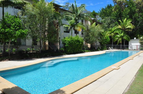 32/15 Rainbow Shores - Unit Overlooking Bushland With Shared Swimming Pool, Spa And Tennis Court - Maitland Accommodation 3