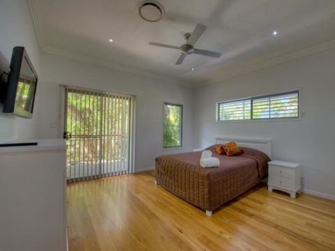 36 Satinwood Drive - Rainbow Shores - Maitland Accommodation 1