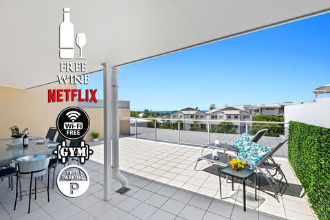 3BR Coolum Beach , Rooftop Terrace, Spa, Tennis, Pool - Maitland Accommodation 0