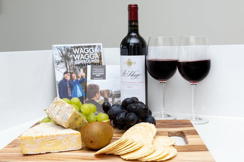 4 Bedroom Inner City Townhouse - SLEEPS 9 !! - Maitland Accommodation 2