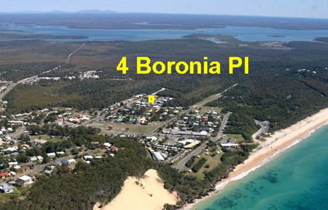 4 Boronia Place - Rainbow Beach, Perfect, Convenient Location, Fenced Yard - Maitland Accommodation 1