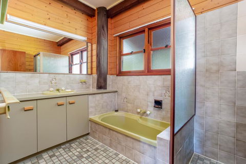 41 Carlo Circle - Rainbow Beach, Huge Beach House With Room For Everyone - Maitland Accommodation 1