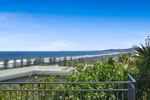 41 Pelican Street, Peregian Beach, Noosa Shire - Maitland Accommodation 2