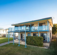 45 Hillside Cres Beach House - Maitland Accommodation