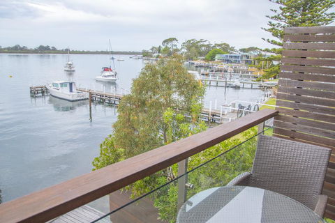 5 Knots Metung - Maitland Accommodation 2
