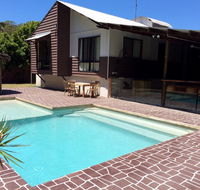 6 Bomburra Court - Rainbow Beach Pet Friendly in great Bush and Beach location - Maitland Accommodation