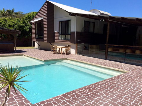6 Bomburra Court - Rainbow Beach, Pet Friendly In Great Bush And Beach Location - Maitland Accommodation 0