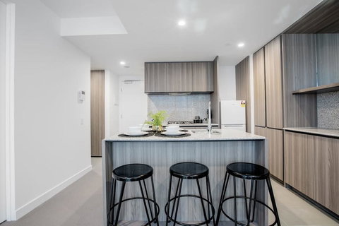 65, Elite Luxry Club@2BR1BTH Apt, FreeWiFi, FreeTram - Maitland Accommodation 1