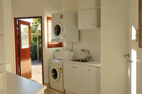 77 Cooloola Drive-Rainbow Beach - Maitland Accommodation 1