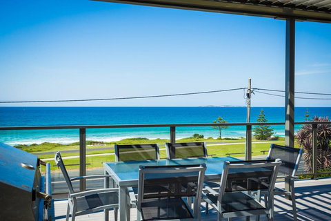 81 Dalmeny Drive - Beach House - Maitland Accommodation 0