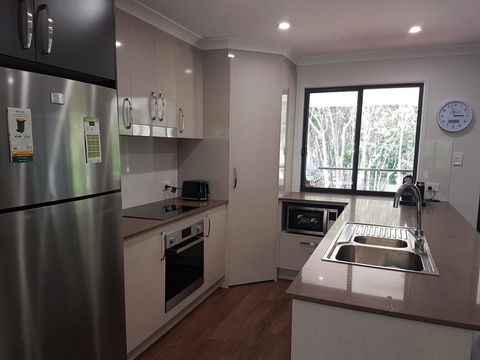 9 Ibis Court - Pool, Beach, Volleyball, Air Conditioning - Maitland Accommodation 3