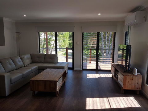 9 Ibis Court - Pool, Beach, Volleyball, Air Conditioning - Maitland Accommodation 2
