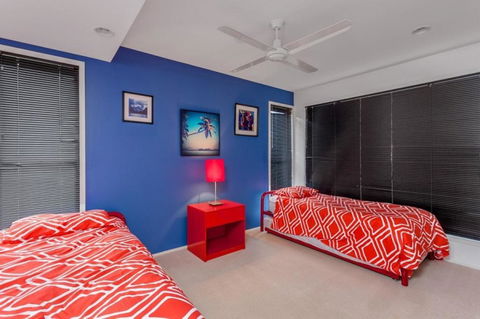 90 Cooloola Drive - Rainbow Beach, Luxury Beach House, Ocean Views - Maitland Accommodation 3