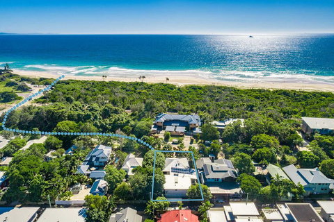 A PERFECT STAY - Cavvanbah Seaside Cottage - Maitland Accommodation 0