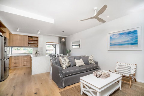 A PERFECT STAY - Luxe & Bloom - Maitland Accommodation 0