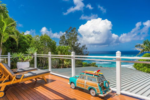 A PERFECT STAY - The Palms At Byron - Views Over Wategos Beach - Maitland Accommodation 0