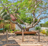 A SWEET ESCAPE - Byron Surf Cottage - walk to Byron