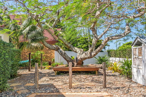 A SWEET ESCAPE - Byron Surf Cottage - Walk To Byron - Maitland Accommodation 0