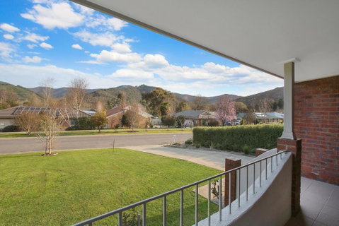 Abbey Rose - Bright, VIC - Maitland Accommodation 0